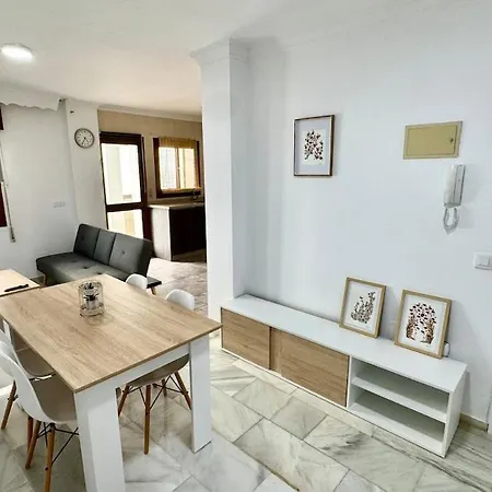 Sin Coche Tren Playa Relax Todo A Mano Fuengirola